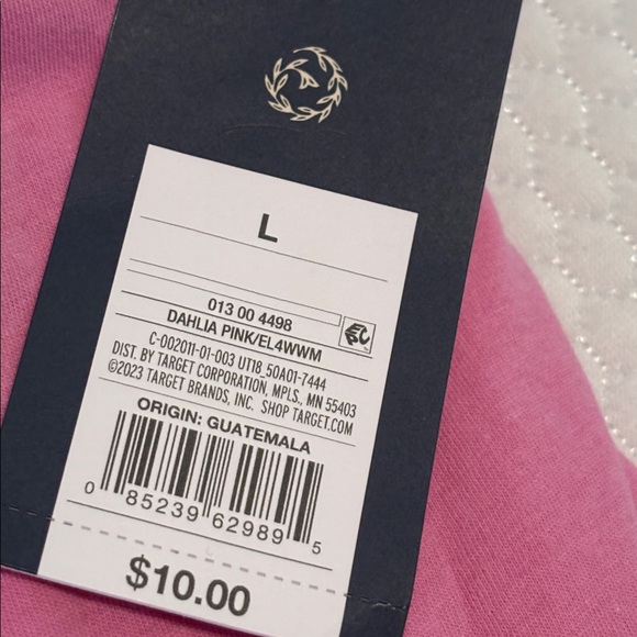 Bundle of Universal Thread Cotton T-Shirts - Picture 7 of 8